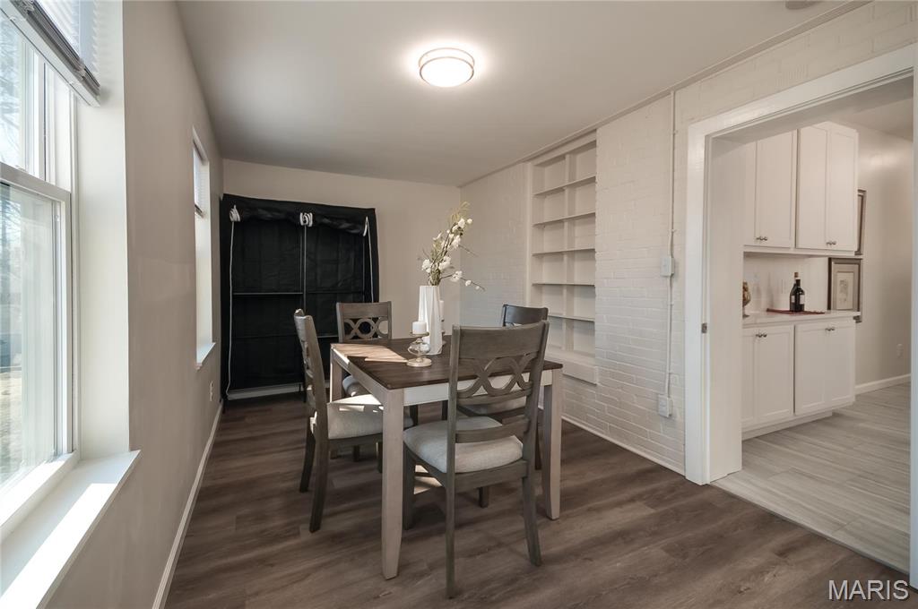 St Louis, Missouri 63139, United States, 2 Bedrooms Bedrooms, ,2 BathroomsBathrooms,Residential,Active,79771