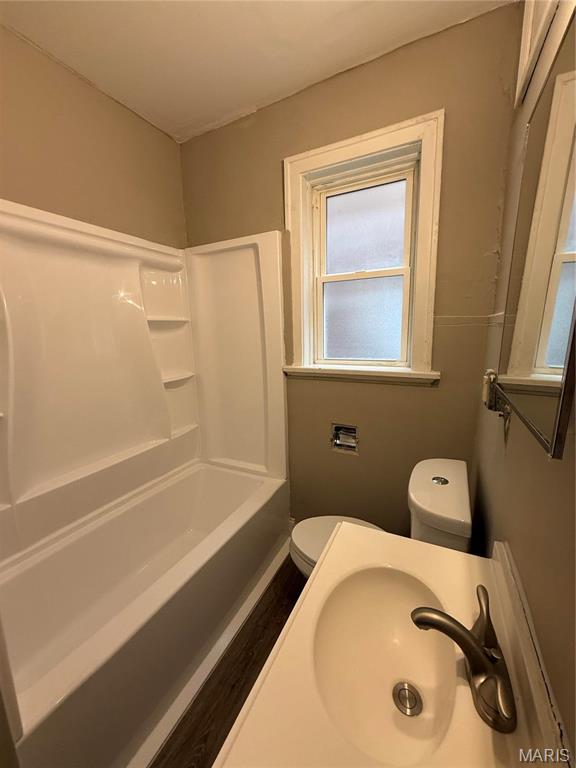St Louis, Missouri 63116, United States, 2 Bedrooms Bedrooms, ,1 BathroomBathrooms,Residential,Active,207738