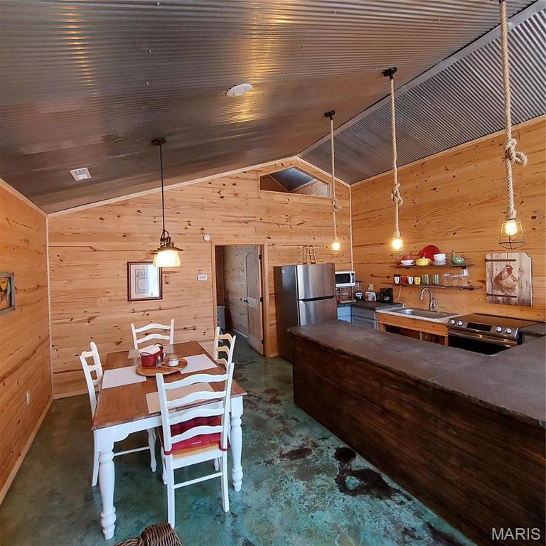 Holiday Hills - Residential