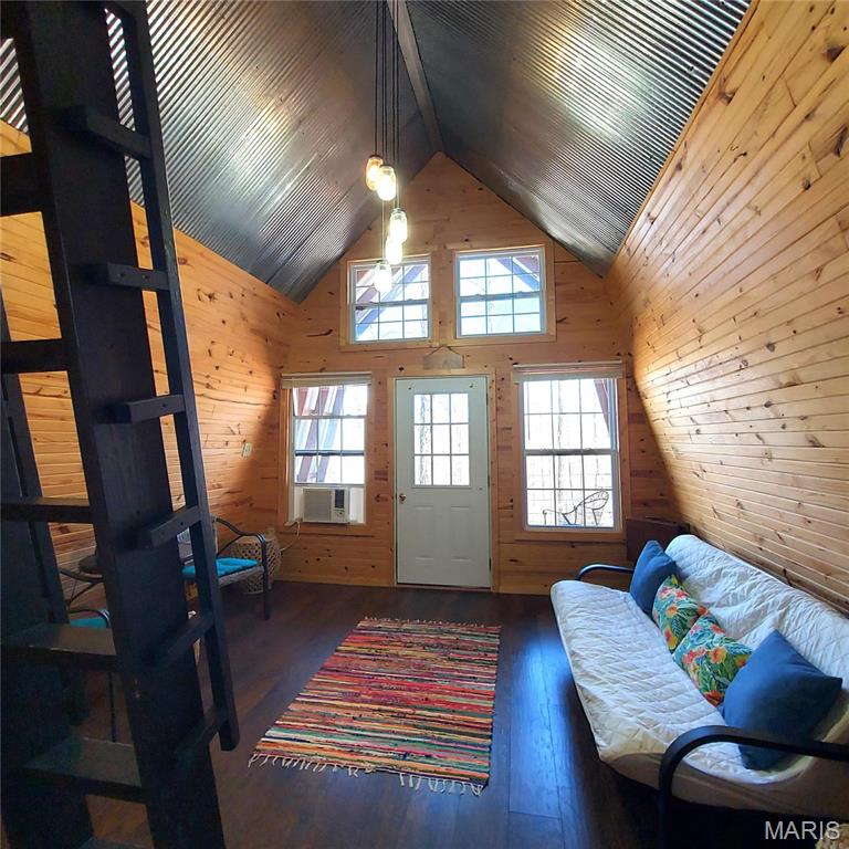 Holiday Hills - Residential