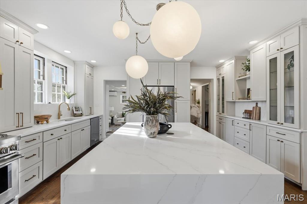 Davis Place - Residential