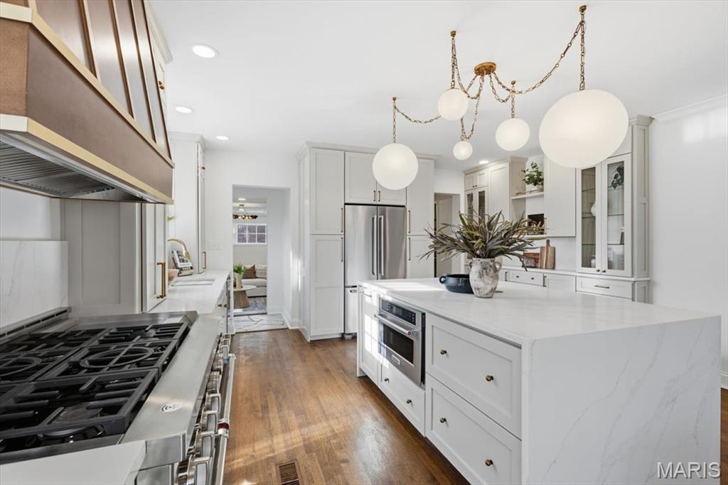 Davis Place - Residential