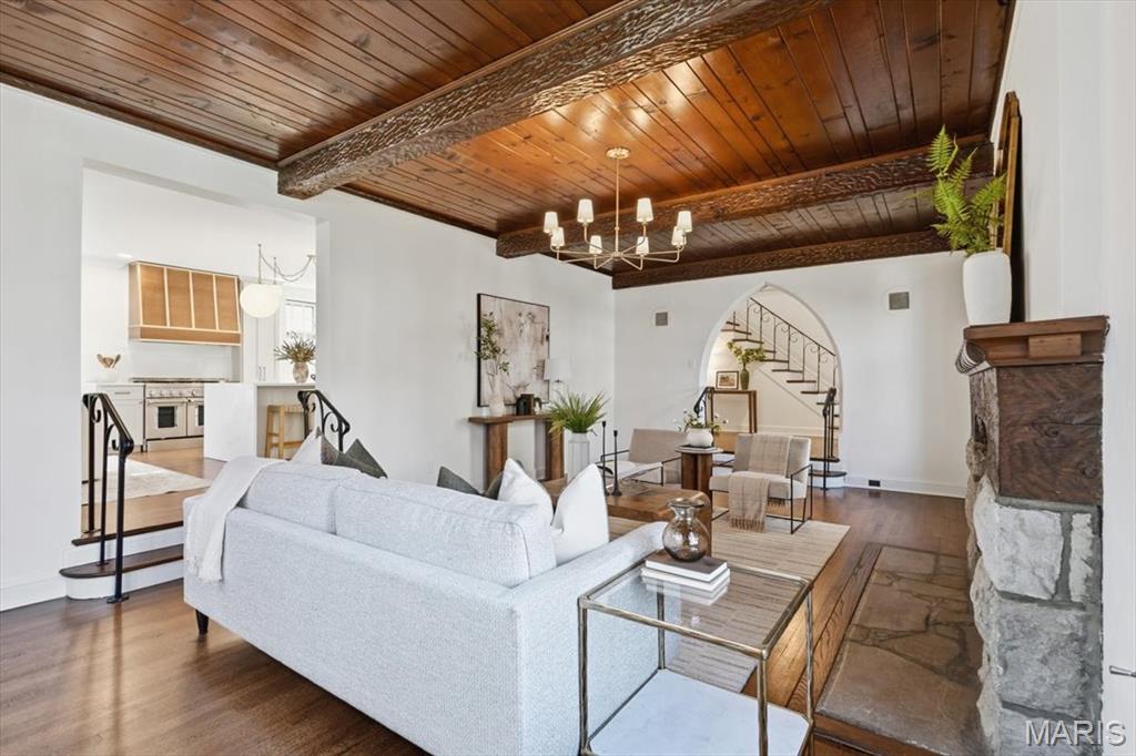 Davis Place - Residential