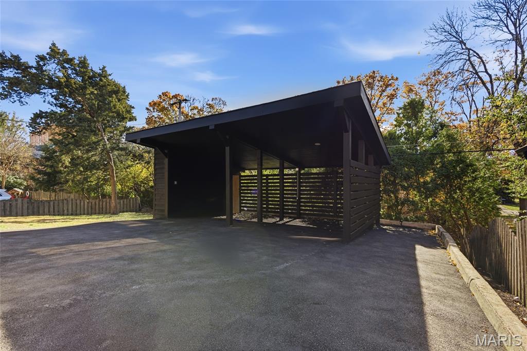 Davis Place - Residential