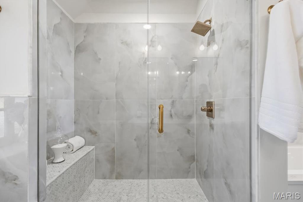 Davis Place - Residential