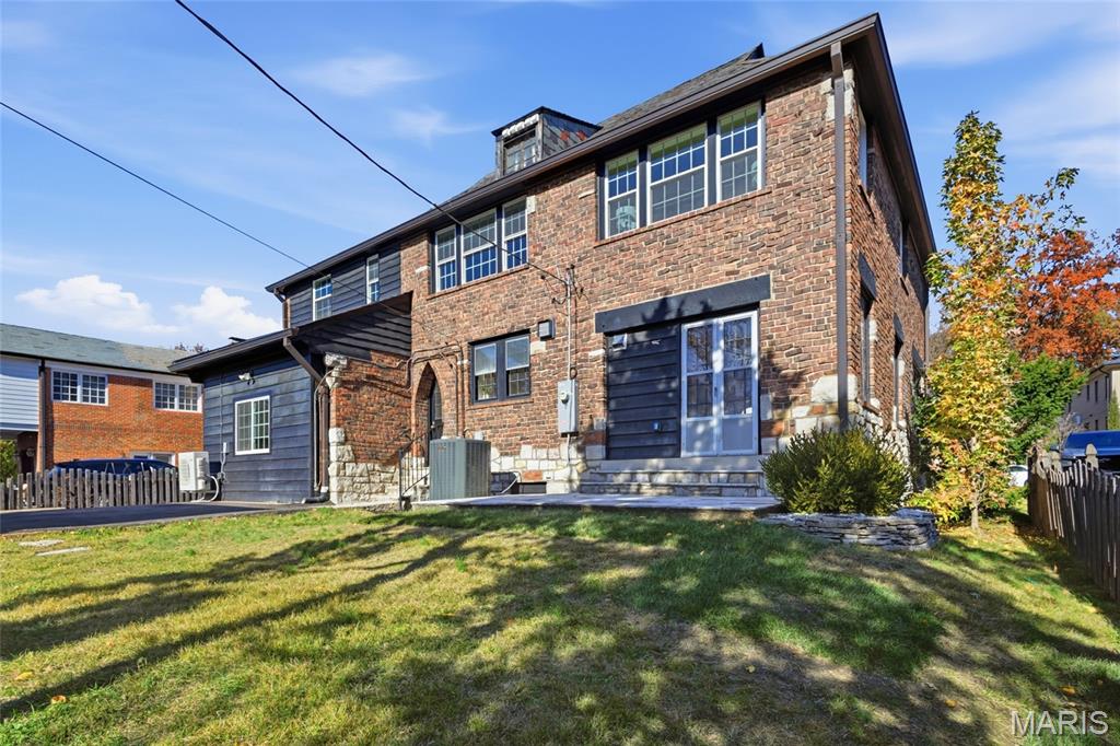 Davis Place - Residential