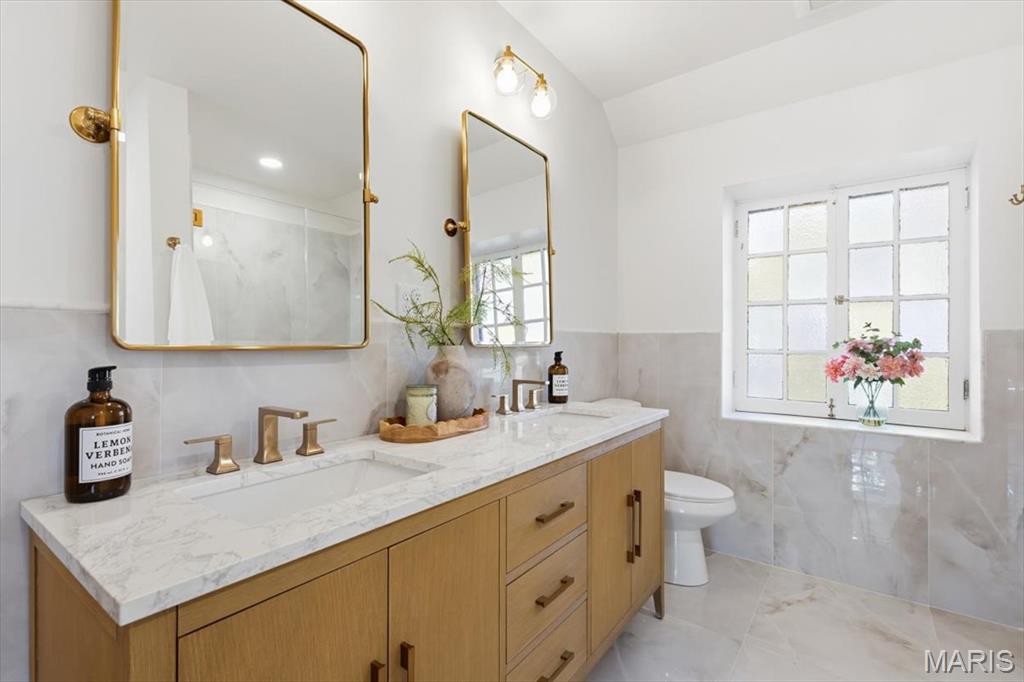 Davis Place - Residential