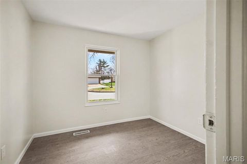 Tiny photo for 5853 Hunterbrook Court, St Louis, MO 63129 (MLS # 26013870)