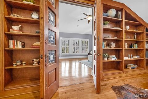 Tiny photo for 226 E East Jefferson Avenue, Kirkwood, MO 63122 (MLS # 26016513)