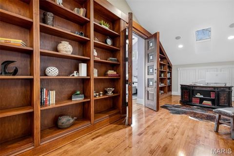 Tiny photo for 226 E East Jefferson Avenue, Kirkwood, MO 63122 (MLS # 26016513)