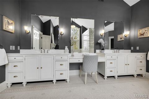 Tiny photo for 226 E East Jefferson Avenue, Kirkwood, MO 63122 (MLS # 26016513)