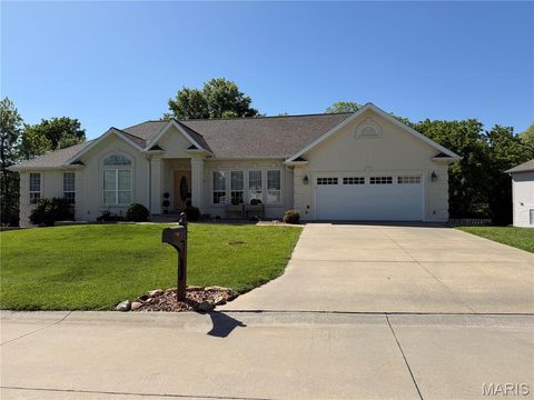 Photo of 1737 Paul Revere Drive, Cape Girardeau, MO 63701 (MLS # 26030289)