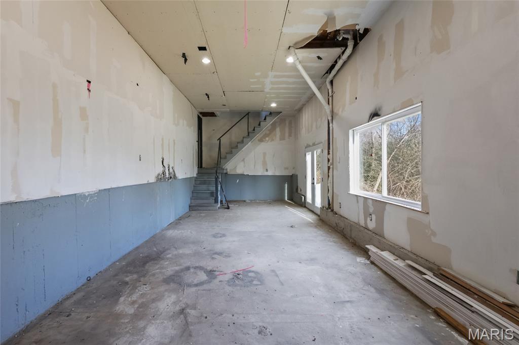 Four Winds 02 - Residential