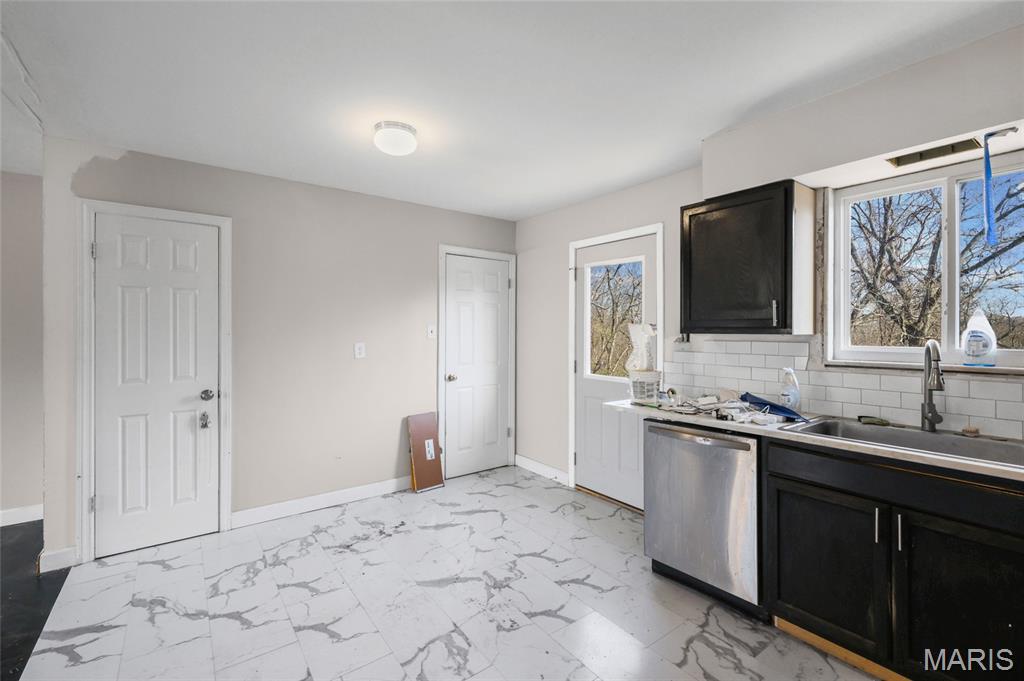 Four Winds 02 - Residential