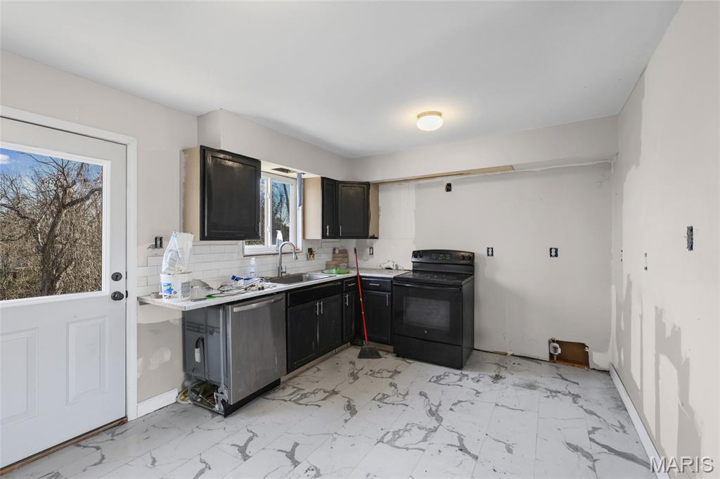 Four Winds 02 - Residential