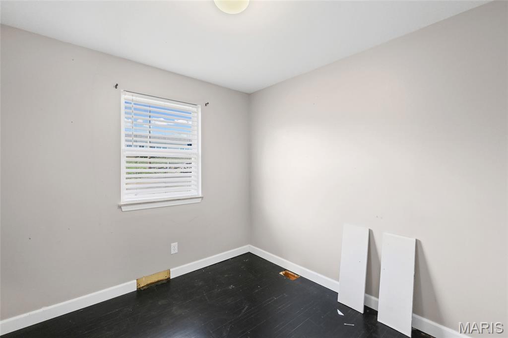 Four Winds 02 - Residential