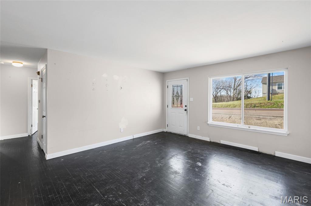 Four Winds 02 - Residential