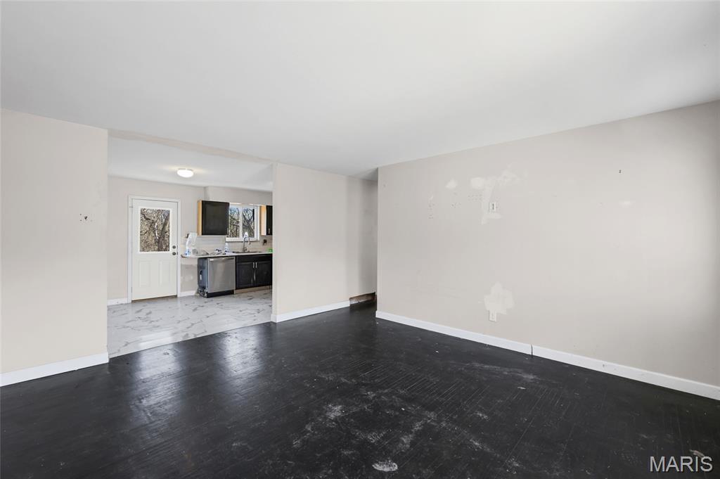 Four Winds 02 - Residential