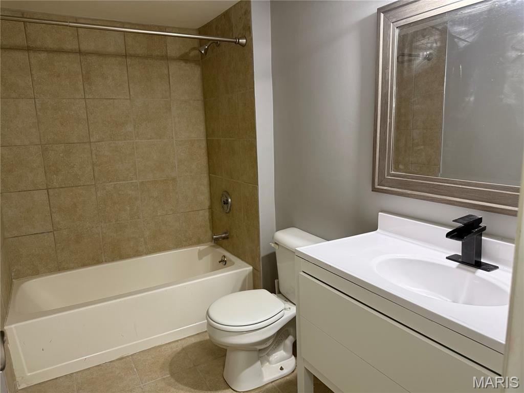 Courtland Hall Condo - Residential