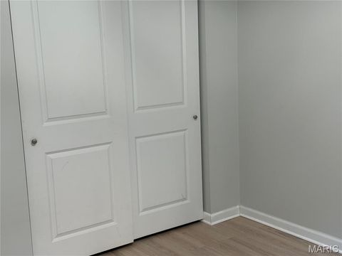 Tiny photo for 950 E Rue De La Banque #L6, Creve Coeur, MO 63141 (MLS # 26005816)