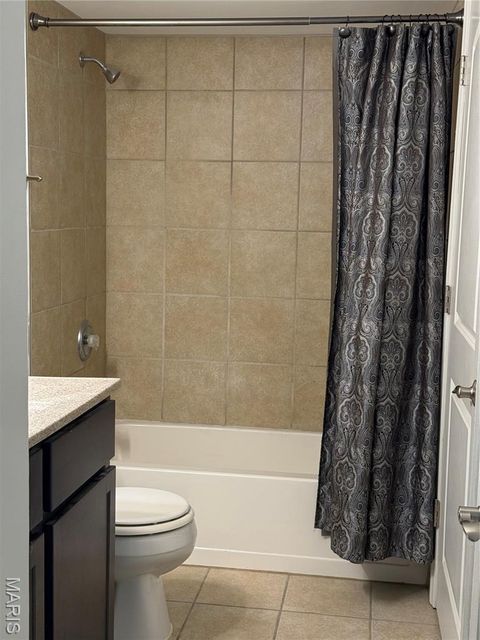 Tiny photo for 950 E Rue De La Banque #L6, Creve Coeur, MO 63141 (MLS # 26005816)