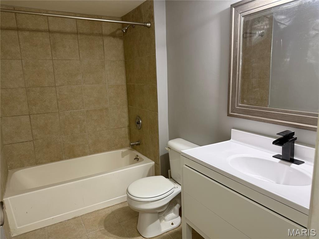 Courtland Hall Condo - Residential