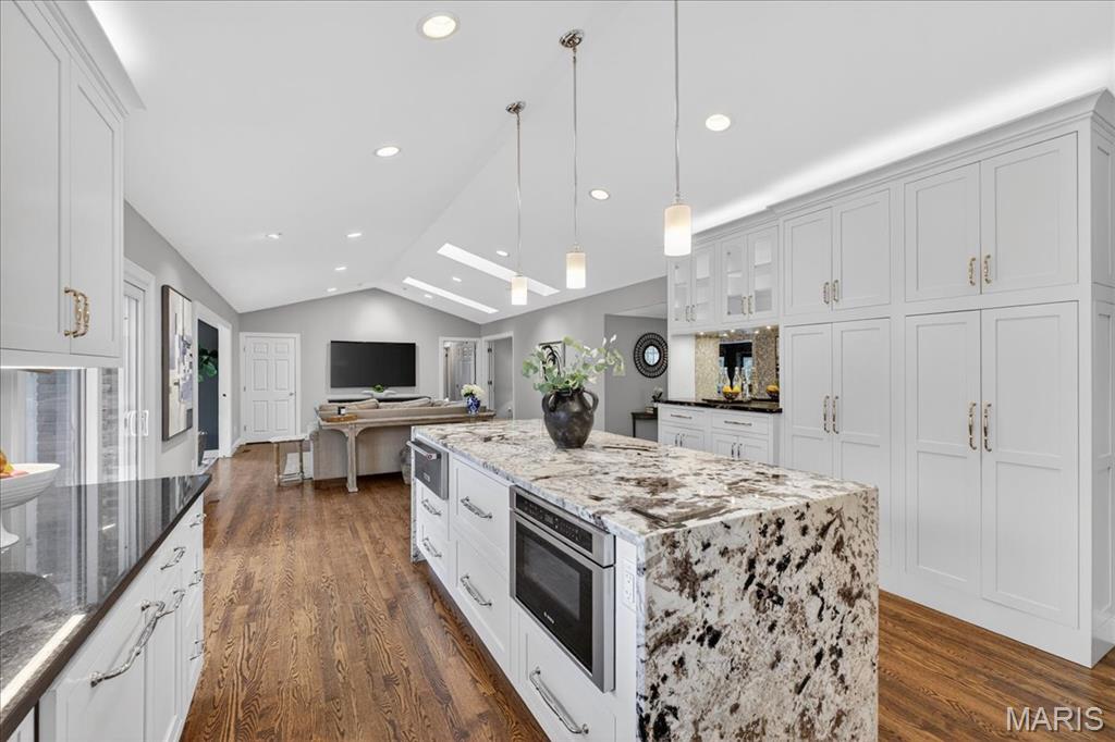 Steeplechase Lane - Residential