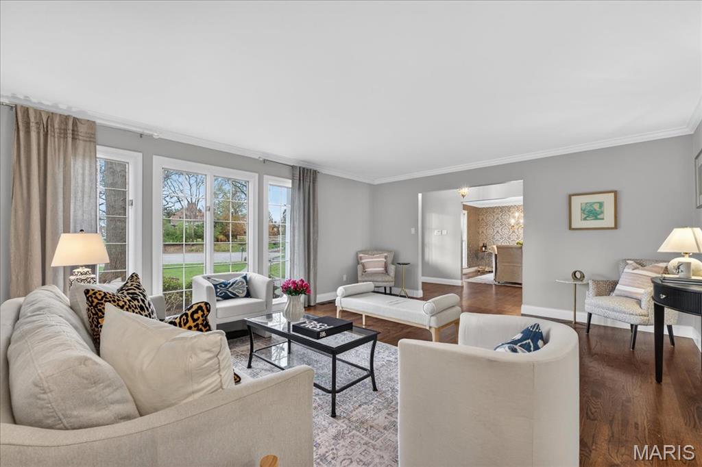 Steeplechase Lane - Residential