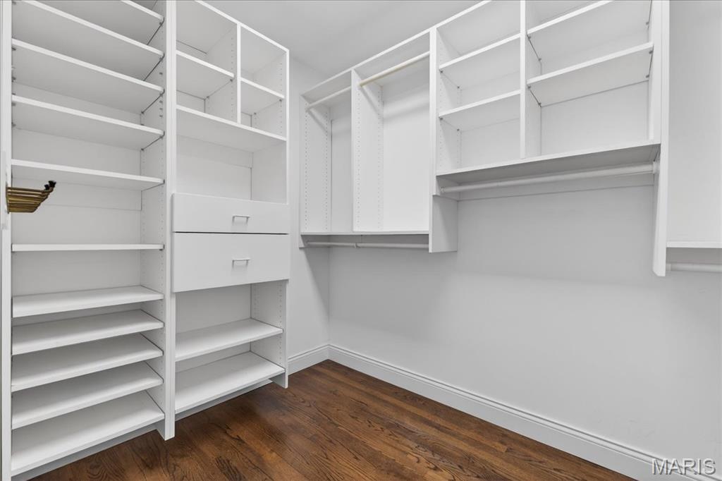 Steeplechase Lane - Residential