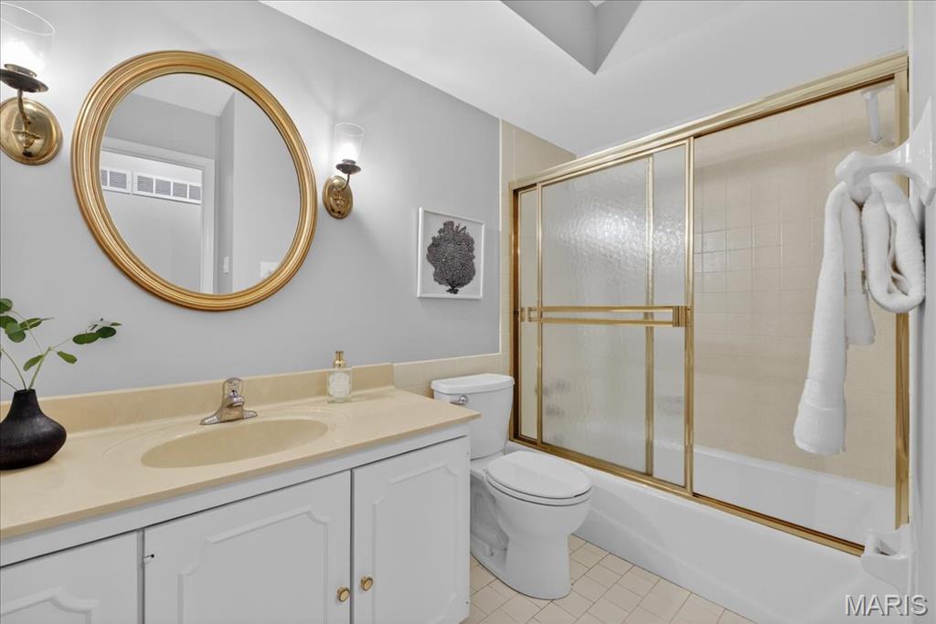 Steeplechase Lane - Residential