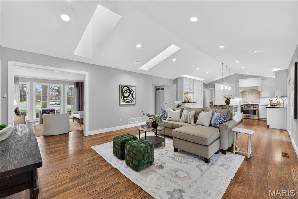 Steeplechase Lane - Residential