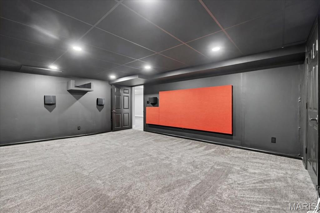 Steeplechase Lane - Residential