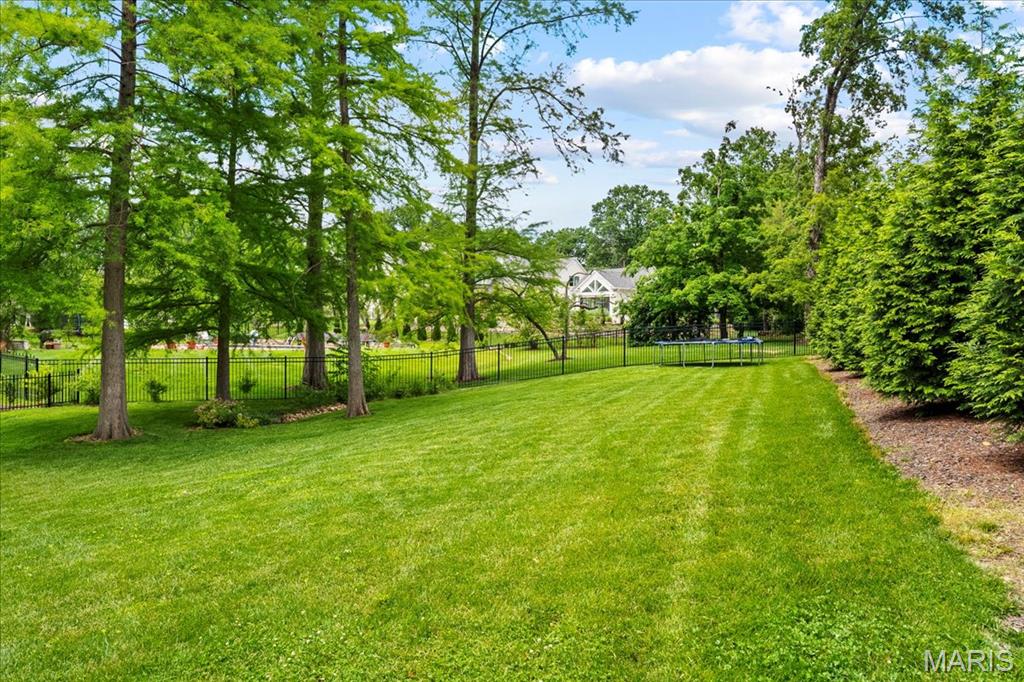 Steeplechase Lane - Residential