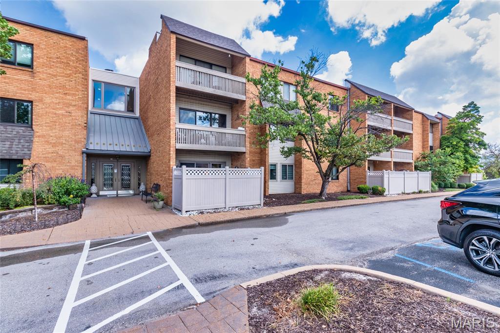 St Louis, Missouri 63141, United States, 1 Bedroom Bedrooms, ,1 BathroomBathrooms,Residential,Active,192395