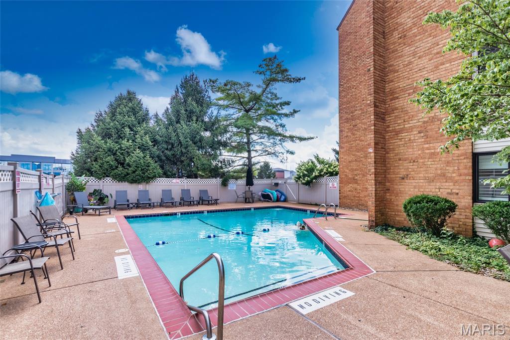 St Louis, Missouri 63141, United States, 1 Bedroom Bedrooms, ,1 BathroomBathrooms,Residential,Active,192395