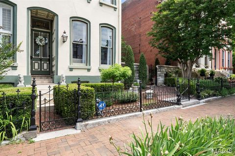 Tiny photo for 1911 Hickory Street, St Louis, MO 63104 (MLS # 26030901)