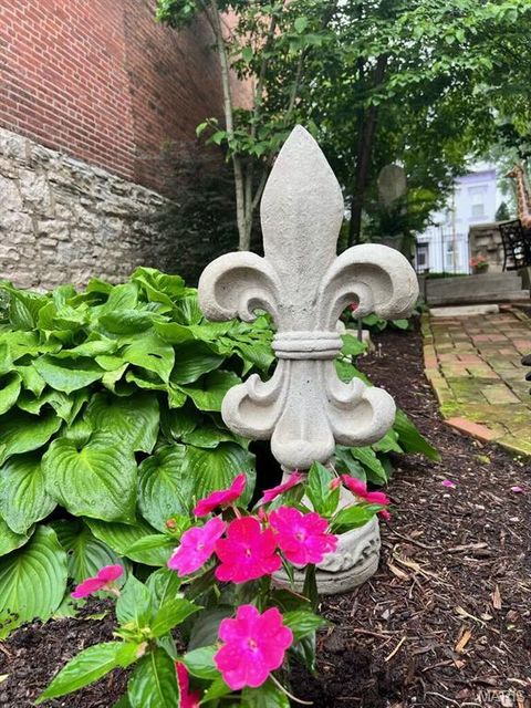 Tiny photo for 1911 Hickory Street, St Louis, MO 63104 (MLS # 26030901)