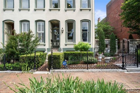 Tiny photo for 1911 Hickory Street, St Louis, MO 63104 (MLS # 26030901)