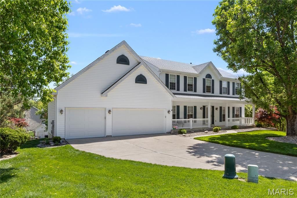 Photo of 6 Huntleigh Meadows Court, Unincorporated, MO 63303 (MLS # 26025316)