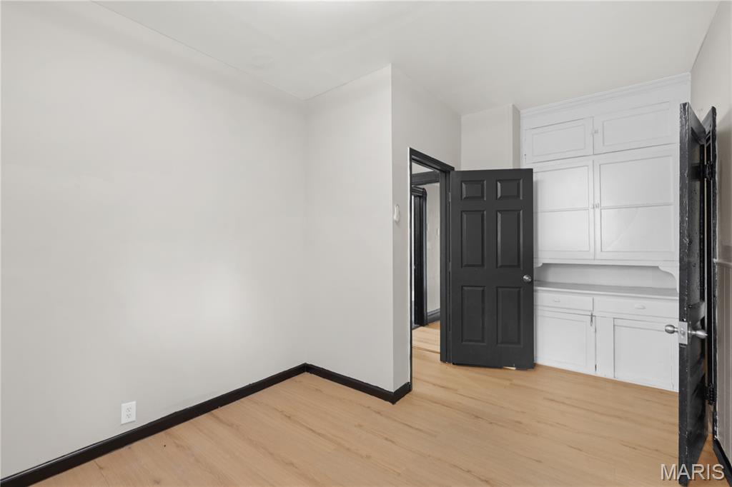 Quinette Add - Residential Income