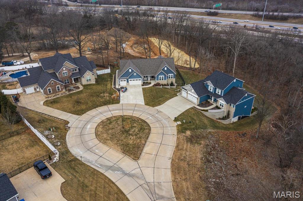 Alberts Laumeier Manor - Land