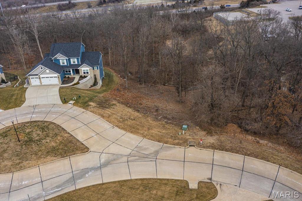 Alberts Laumeier Manor - Land