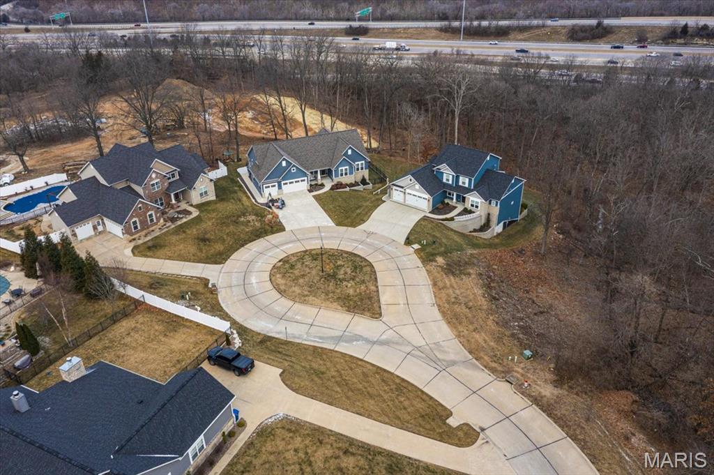 Alberts Laumeier Manor - Land