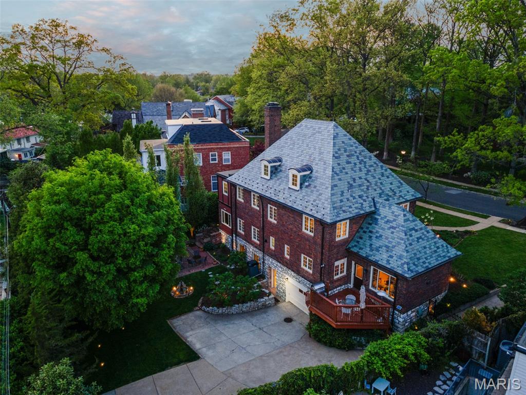 Country Club Place 2 - Residential