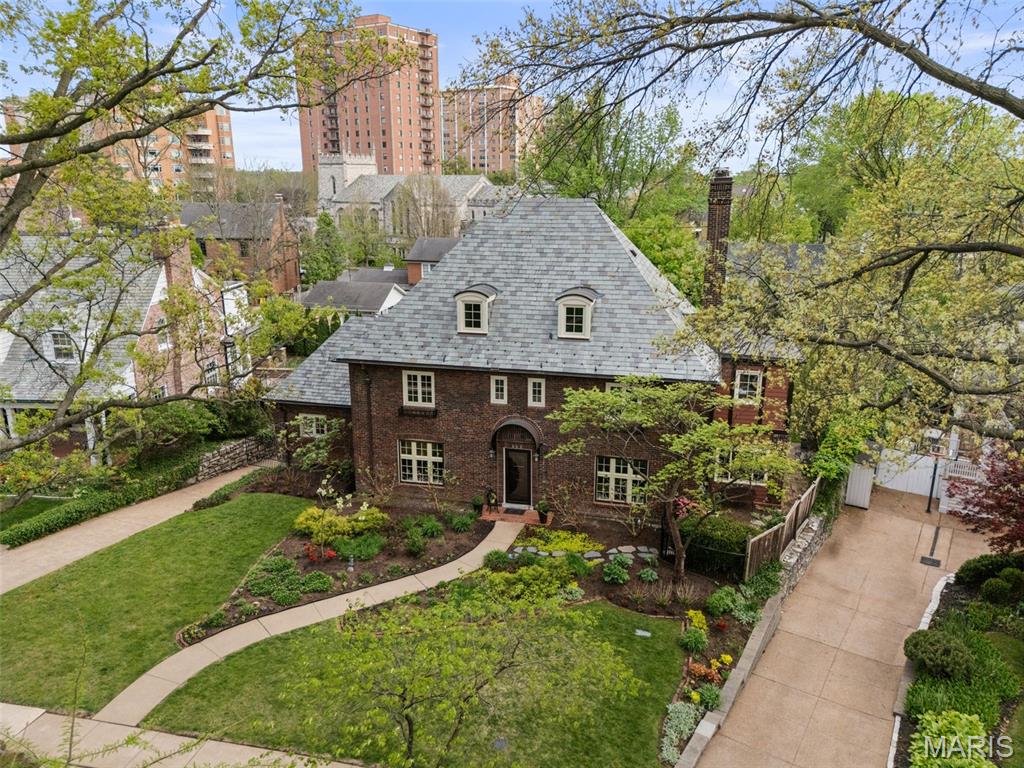 Country Club Place 2 - Residential