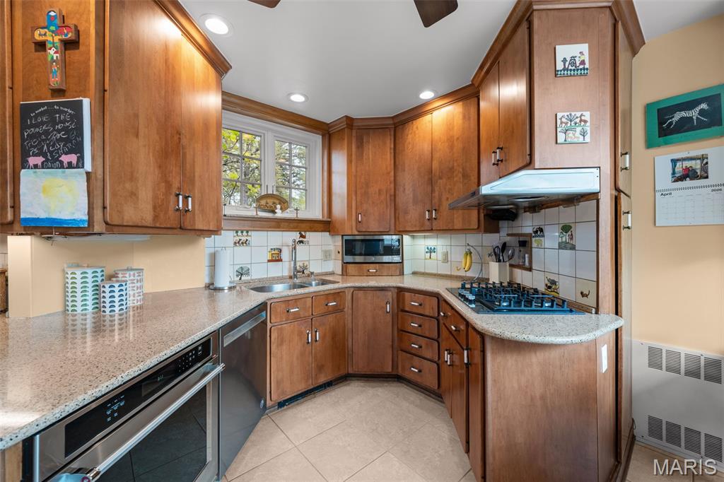 Country Club Place 2 - Residential