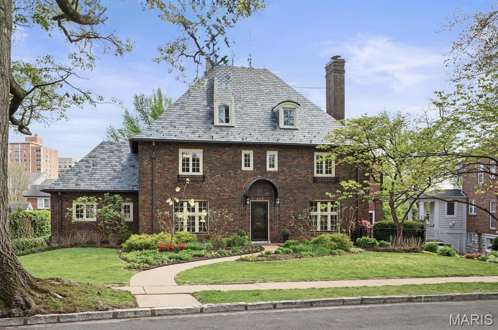 Country Club Place 2 - Residential