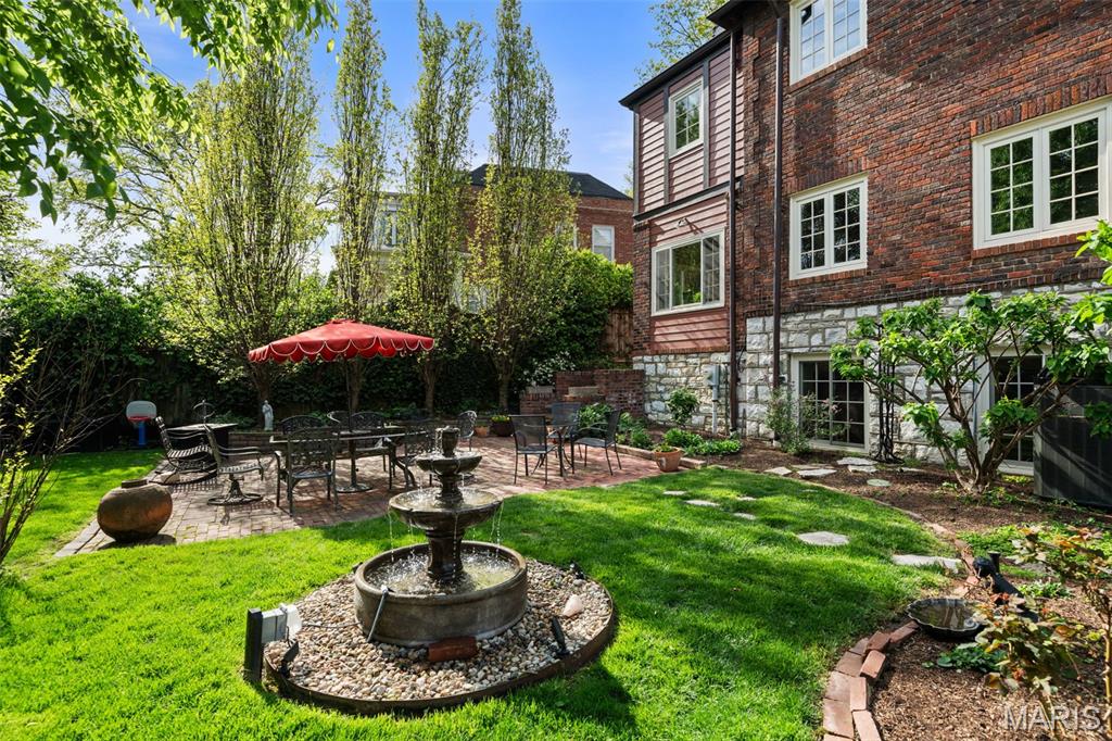 Country Club Place 2 - Residential