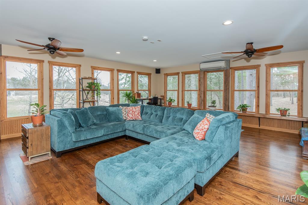 Courtois Tr - Residential