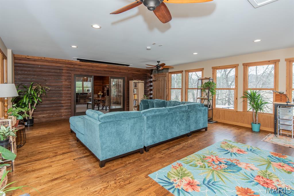 Courtois Tr - Residential